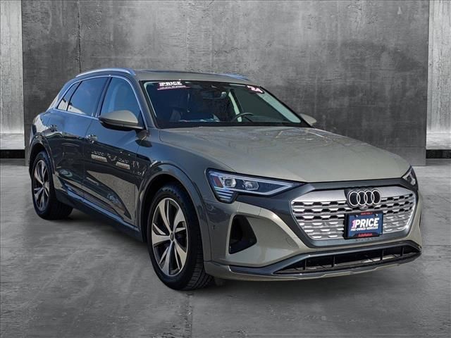 2024 Audi Q8 e-tron Premium Plus