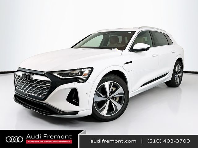 2024 Audi Q8 e-tron Premium Plus