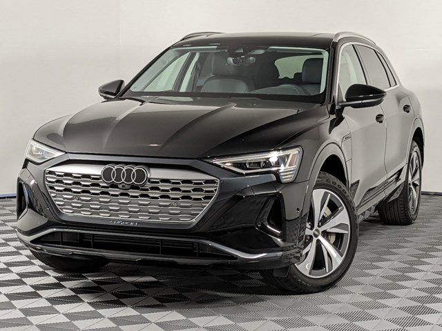 2024 Audi Q8 e-tron Premium Plus