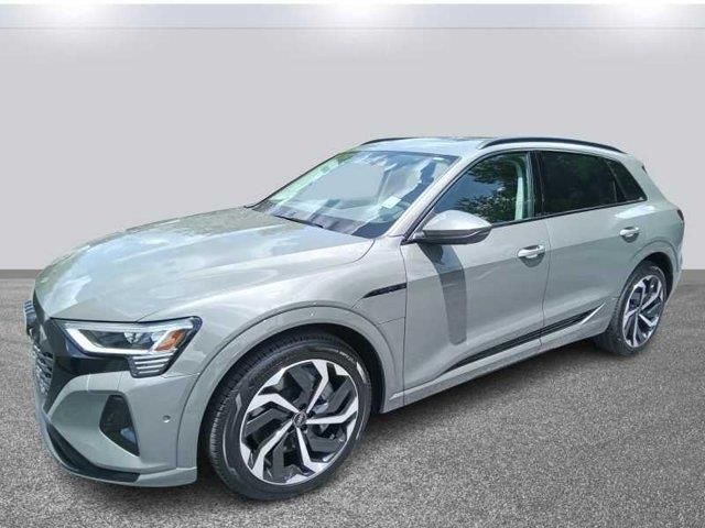 2024 Audi Q8 e-tron Premium Plus