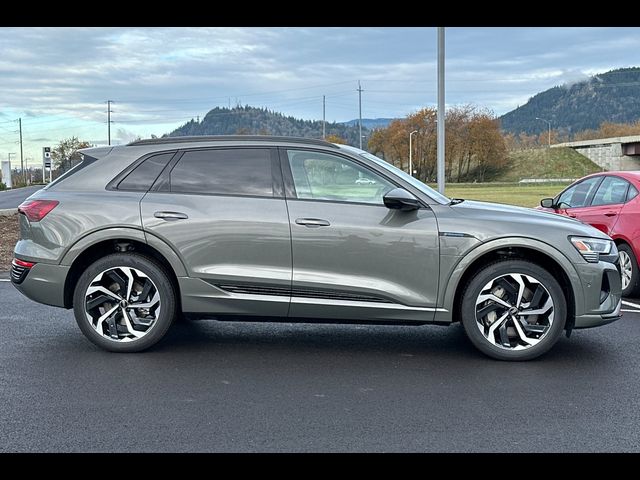 2024 Audi Q8 e-tron Premium Plus