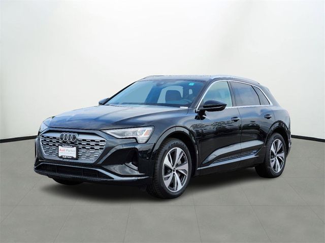 2024 Audi Q8 e-tron Premium Plus