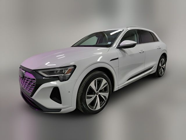 2024 Audi Q8 e-tron Premium Plus