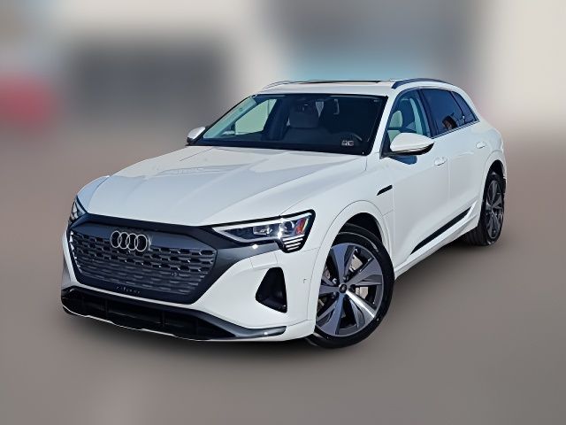 2024 Audi Q8 e-tron Premium Plus