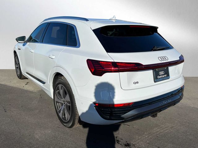 2024 Audi Q8 e-tron Premium Plus