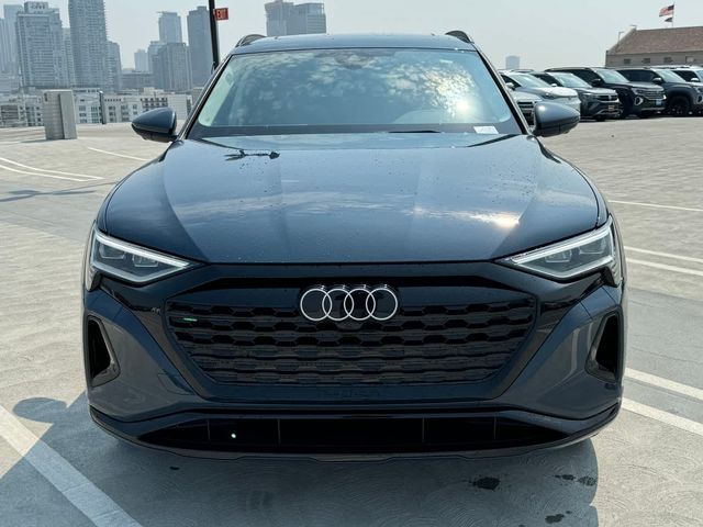 2024 Audi Q8 e-tron Premium Plus