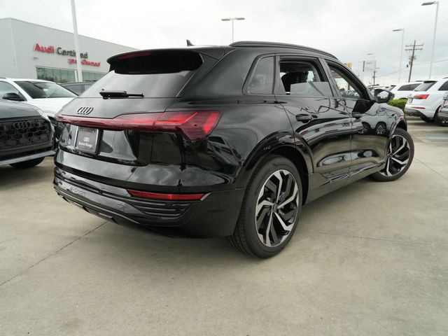 2024 Audi Q8 e-tron Premium Plus