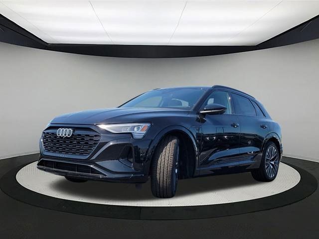 2024 Audi Q8 e-tron Premium Plus