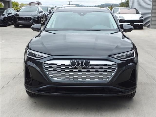 2024 Audi Q8 e-tron Premium Plus