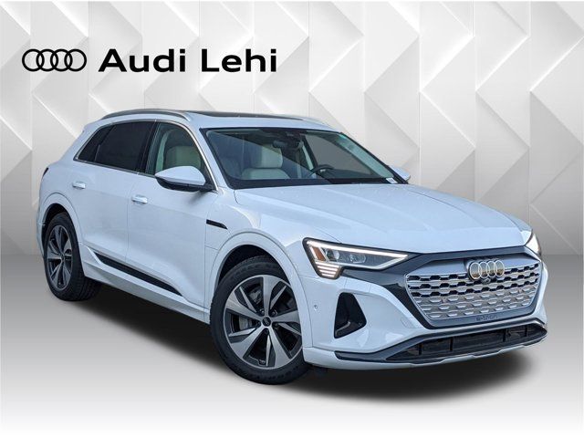 2024 Audi Q8 e-tron Premium Plus