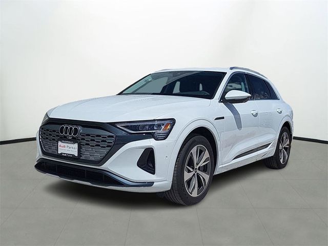 2024 Audi Q8 e-tron Premium Plus