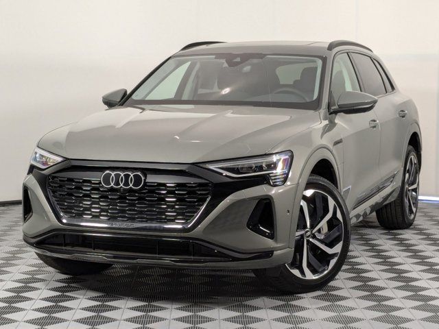 2024 Audi Q8 e-tron Premium Plus