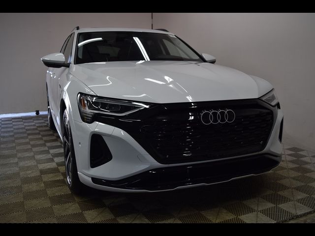 2024 Audi Q8 e-tron Premium Plus