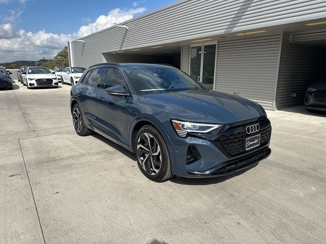 2024 Audi Q8 e-tron Premium Plus