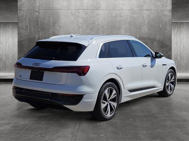 2024 Audi Q8 e-tron Premium Plus