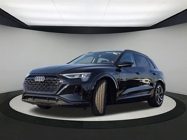 2024 Audi Q8 e-tron Premium Plus