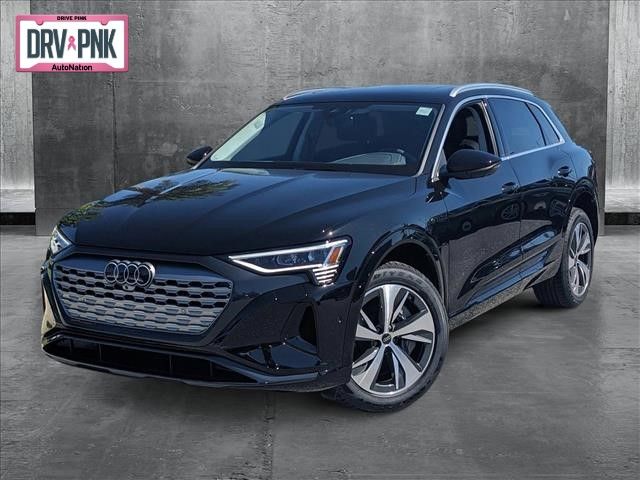 2024 Audi Q8 e-tron Premium Plus