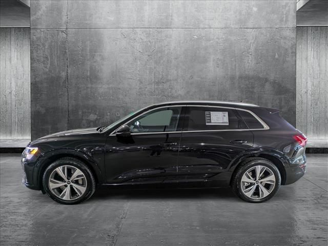 2024 Audi Q8 e-tron Premium Plus