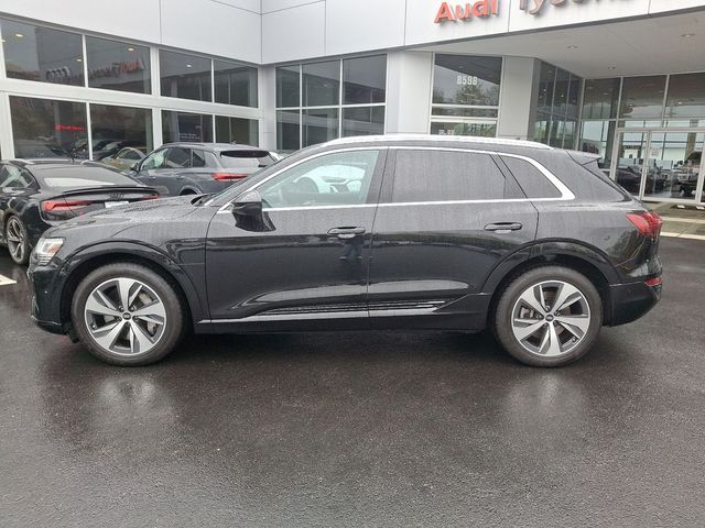 2024 Audi Q8 e-tron Premium Plus