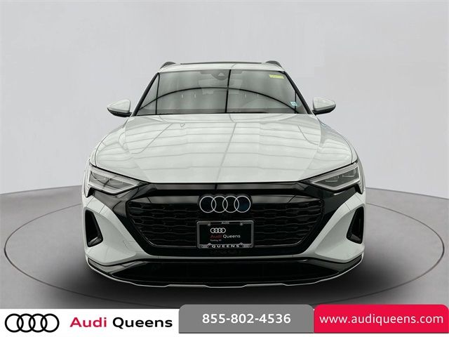 2024 Audi Q8 e-tron Premium Plus