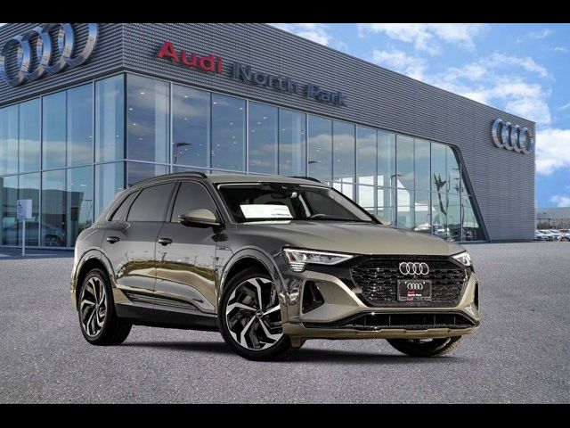 2024 Audi Q8 e-tron Premium Plus