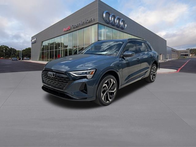 2024 Audi Q8 e-tron Premium Plus