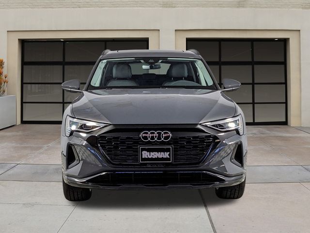 2024 Audi Q8 e-tron Premium Plus