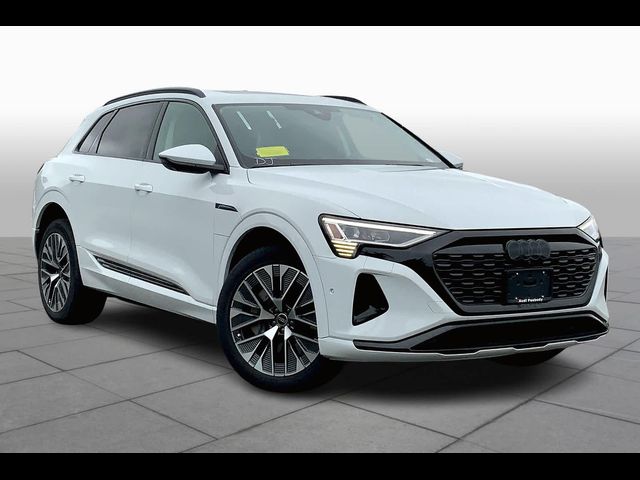 2024 Audi Q8 e-tron Premium Plus