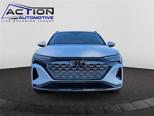 2024 Audi Q8 e-tron Premium Plus