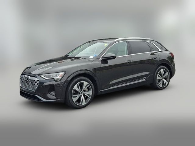 2024 Audi Q8 e-tron Premium Plus