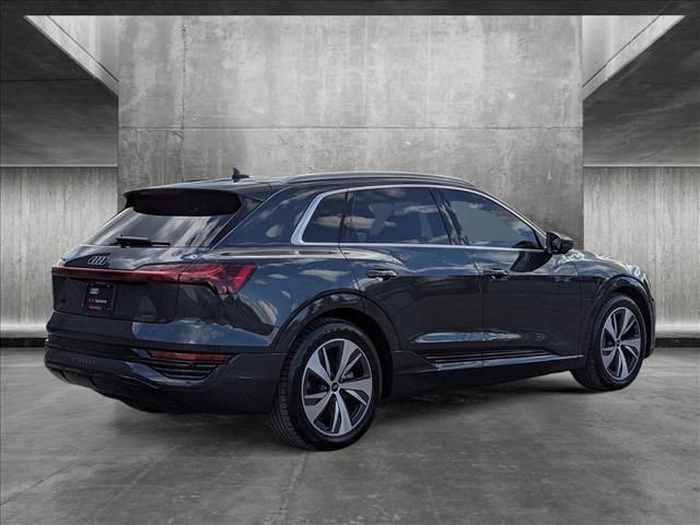 2024 Audi Q8 e-tron Premium Plus