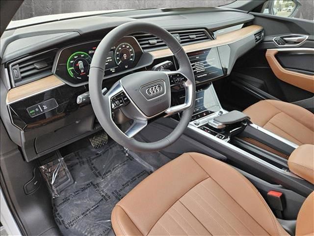 2024 Audi Q8 e-tron Premium Plus