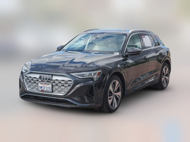 2024 Audi Q8 e-tron Premium Plus