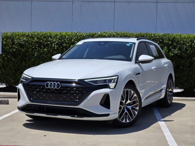 2024 Audi Q8 e-tron Premium Plus