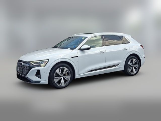 2024 Audi Q8 e-tron Premium Plus