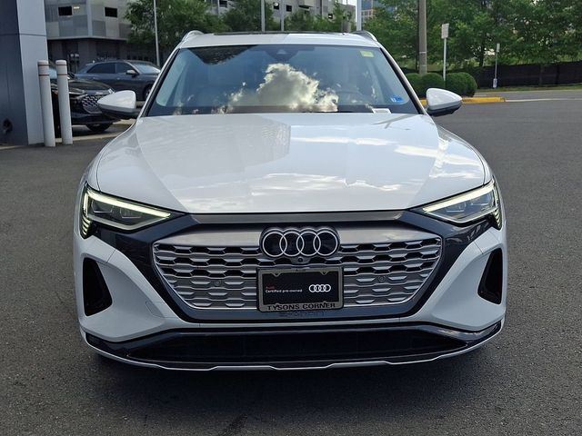 2024 Audi Q8 e-tron Premium Plus