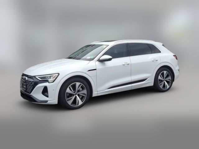 2024 Audi Q8 e-tron Premium Plus