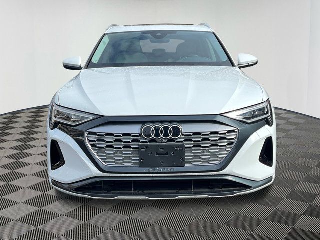 2024 Audi Q8 e-tron Premium Plus