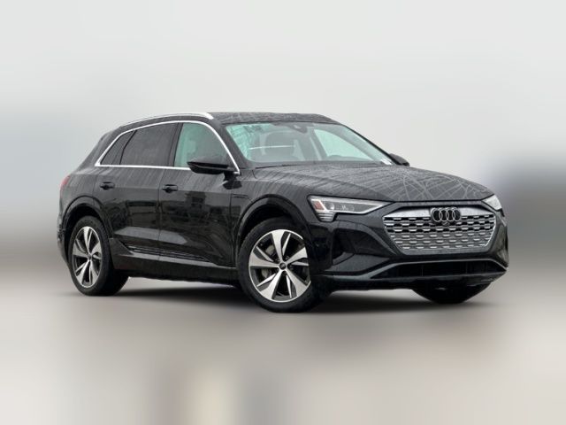 2024 Audi Q8 e-tron Premium Plus