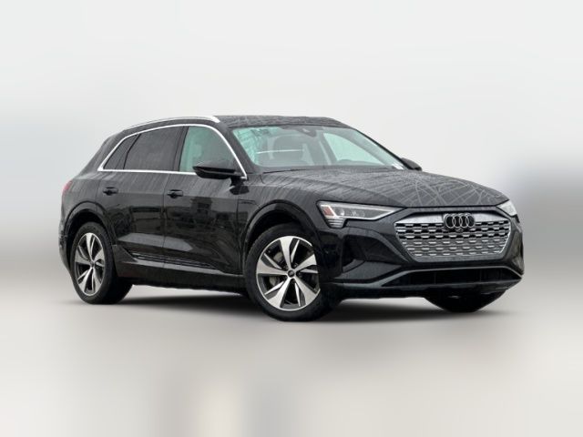 2024 Audi Q8 e-tron Premium Plus