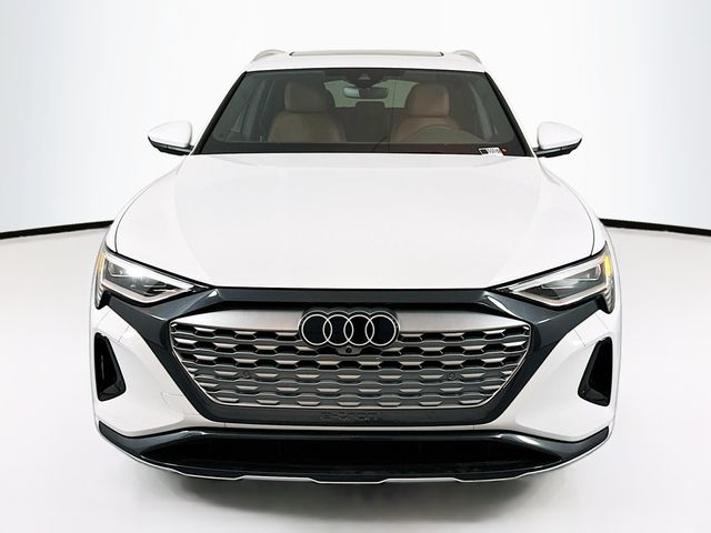 2024 Audi Q8 e-tron Premium Plus