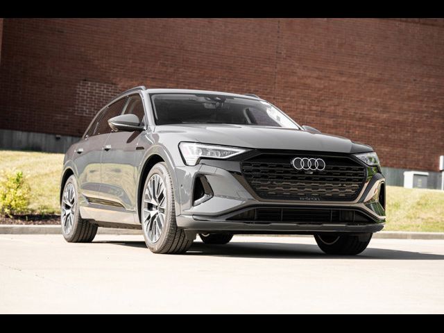 2024 Audi Q8 e-tron Premium Plus