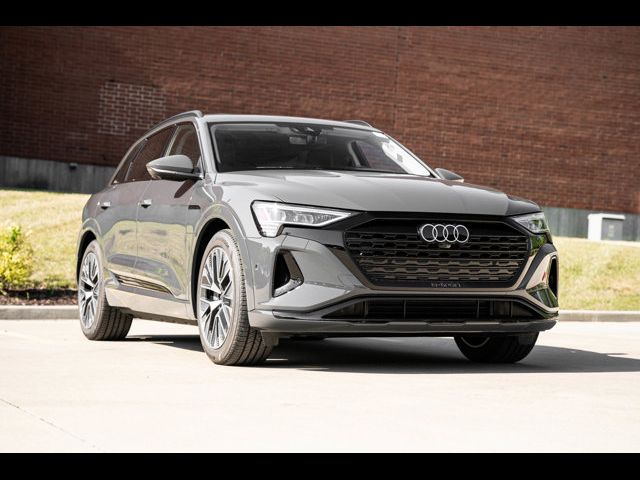 2024 Audi Q8 e-tron Premium Plus