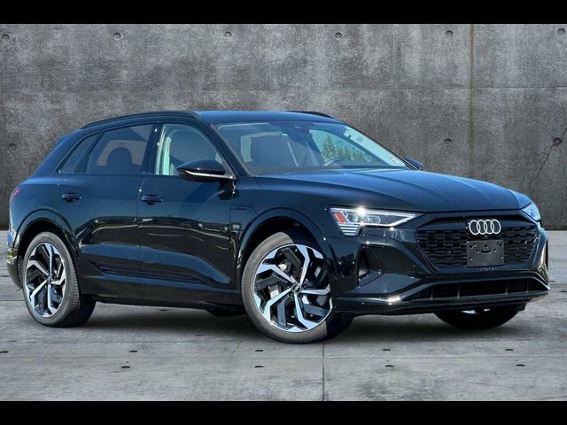 2024 Audi Q8 e-tron Premium Plus