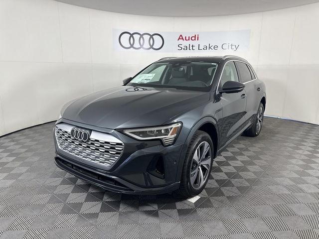 2024 Audi Q8 e-tron Premium Plus