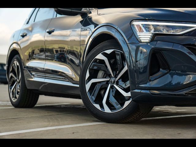 2024 Audi Q8 e-tron Premium Plus