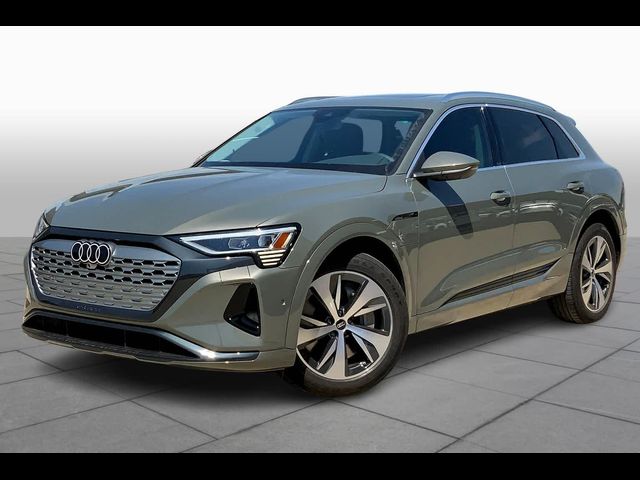 2024 Audi Q8 e-tron Premium Plus