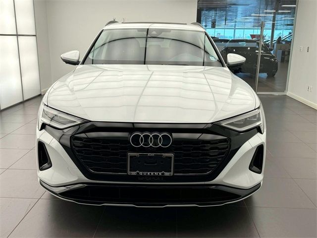 2024 Audi Q8 e-tron Premium Plus