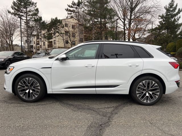 2024 Audi Q8 e-tron Premium Plus