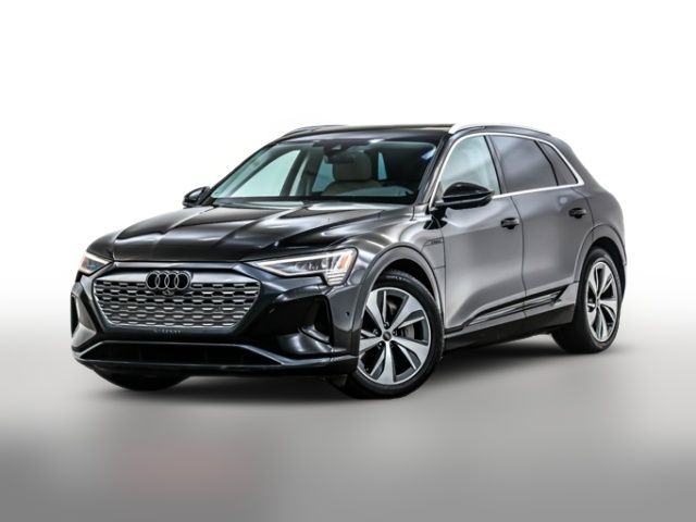 2024 Audi Q8 e-tron Premium Plus